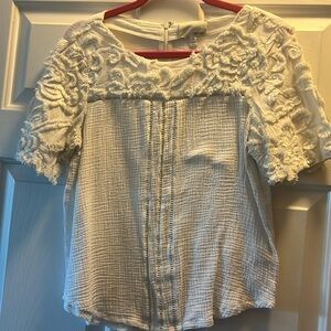 Women’s white grey line short sleeve shirt